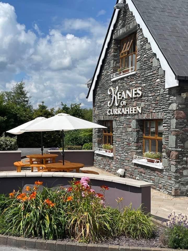 Keanes Of Curraheen, Bar, Restaurant & Accommodation Трали Экстерьер фото